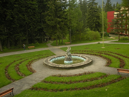 Widok z okna na dziedziniec orodka WDW - Kocielisko