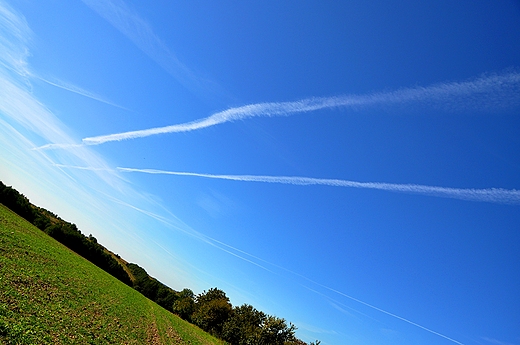 Samolotami malowane niebo nad Michaowicami