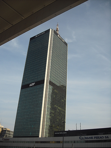 Warszawa. Widok spod Dworca Centralnego na poudnie.