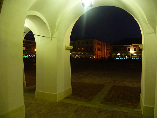 nocne spojrzenie na Rynek Wielki