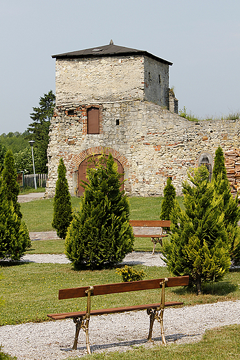 Sulejw - Baszta Rycerska w Opactwie Cystersw