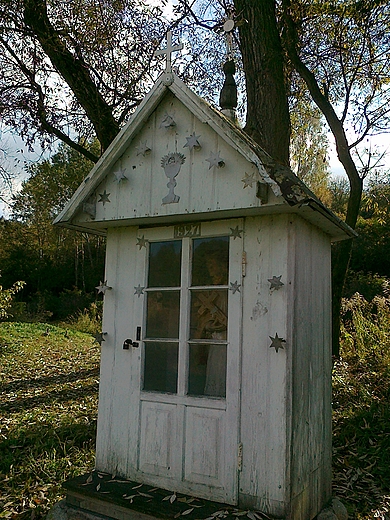 skansen - kapliczka z Powila