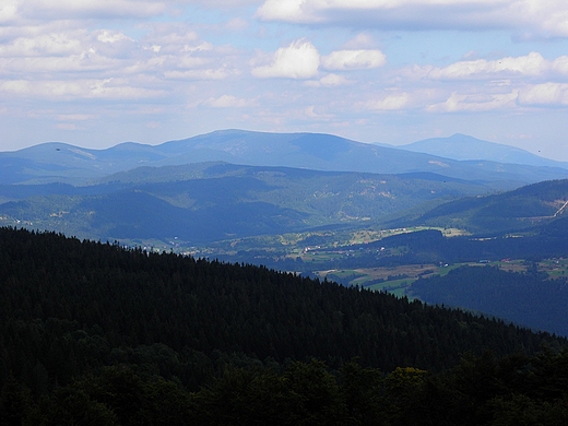 Widok z Rycerzowej na pasmo Pilska i Babi Gr