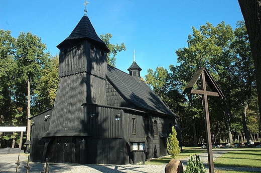 Stare Olesno - drewniany koci cmentarny