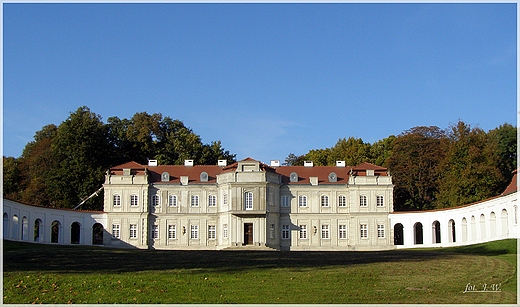 PAŁAC W NAROLU