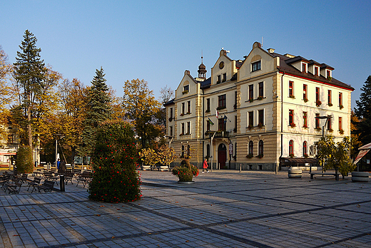 Ustro. Rynek. Budynek UM.