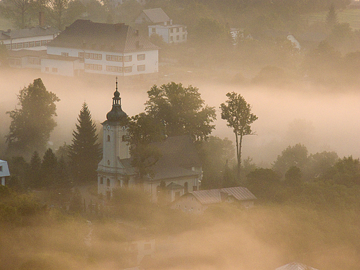 Poranek na Matysce koci w Radziechowach