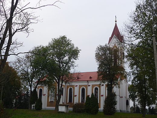 koci pw. w. Bartomieja Apostoa, wybudowany w latach 1907-13