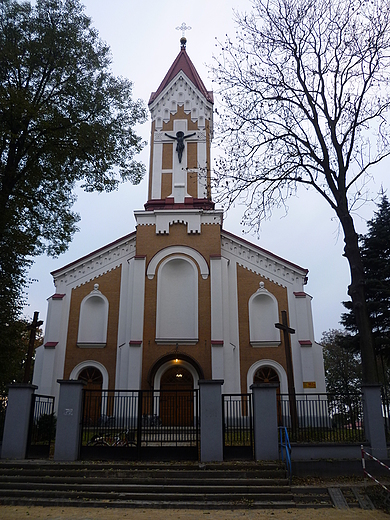 koci pw. w. Bartomieja Apostoa, wybudowany w latach 1907-13