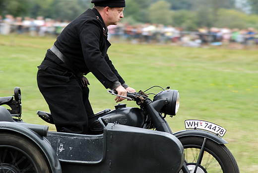 Bzura 2009 - niemiecki czogista na motorze