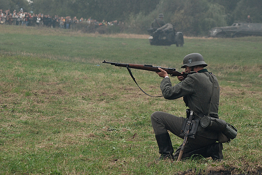 Bitwa nad Bzurą 2009 - atak piechoty