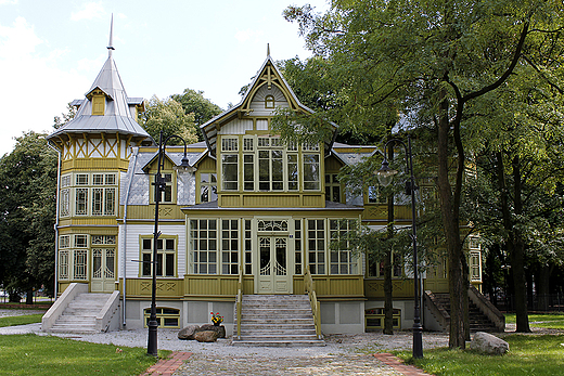 d - skansen dzkiej architektury drewnianej