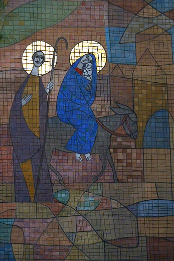 Quasi-mozaiki w kościele Andrzeja Boboli na warszawskiej Saskiej Kępie