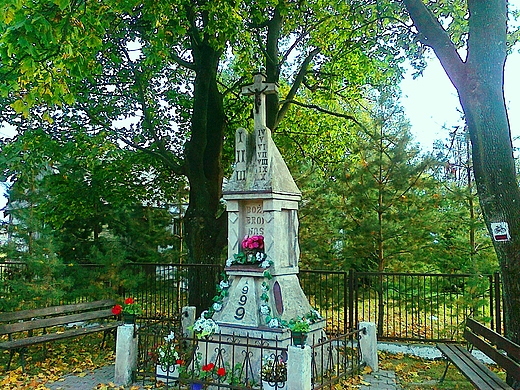 kapliczka na szlaku