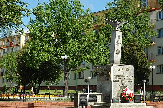 Bielsk Podlaski - wash and go. Jeden pomnik, wiele znacze