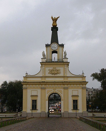 Biaystok. Brama wejciowa do Paacu Branickich.