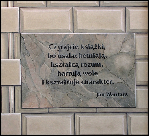 Miejska Biblioteka Publiczna im. Jana Wantuy.