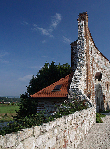 Tyniec. Fragment murw klasztornych.