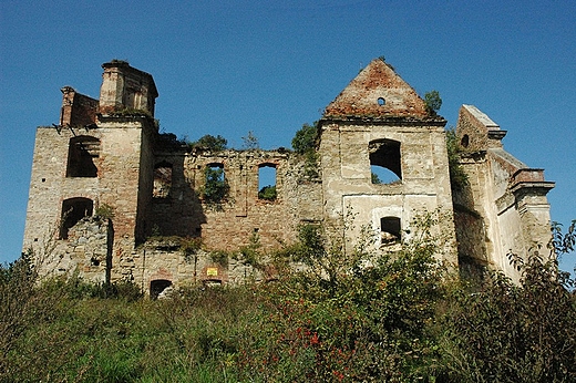 Zagrz - koci klasztorny na wzgrzu Marimont