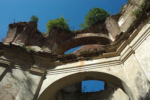 Zagrz - ruiny klasztoru karmelitw bosych