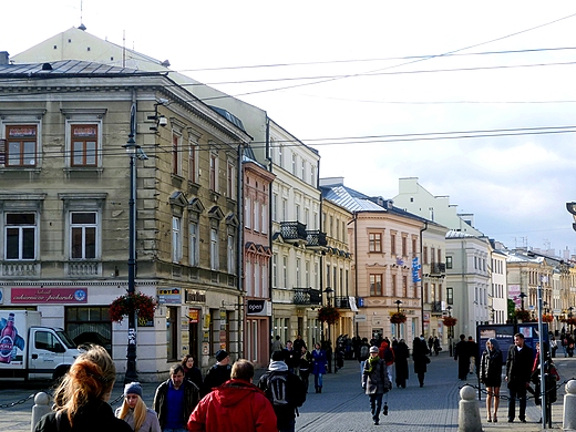 Krakowskie Przedmiecie od strony Bramy Krakowskiej