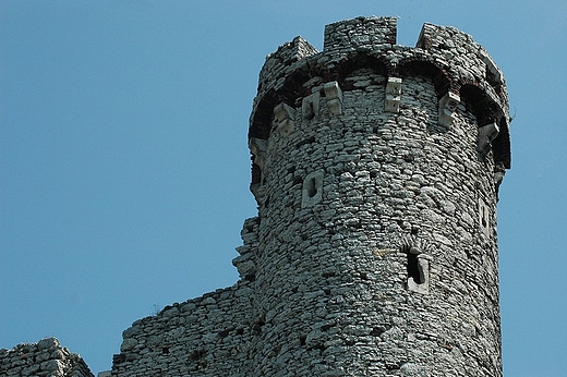 Ogrodzieniec - baszta na zamku grnym