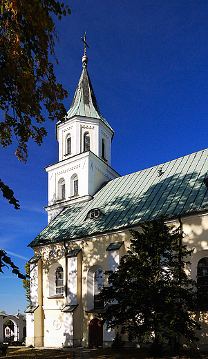 Jura Krakowsko-Czstochowska. Zoty Potok. Koci w. Jana Chrzciciela.