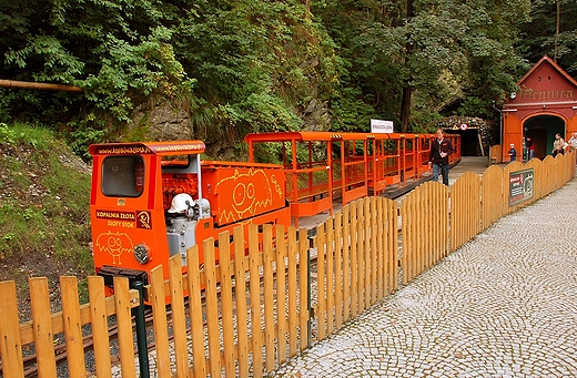 Kopalnia zota - Pomaraczowy Tramwaj. Zoty Stok