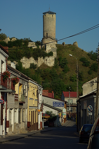 Zamek w Iłży widziany od strony miasteczka