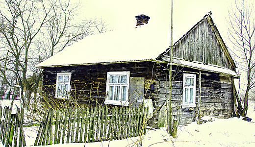 jedna z zachowanych chat, typowych dla rejonu obrzea Pojezierza czysko-Wodawskigo