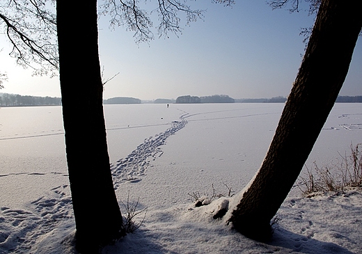 Czowiek na lodzie