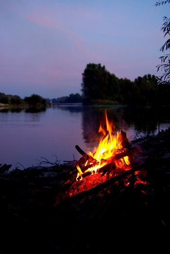 Wieczr nad rzek, okolice miejscowoci ka