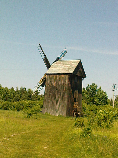 Zabytkowy myn-skansen Muzeum Wsi Kieleckiej-Tokarnia