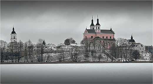 Koci i klasztor wigierski.Widok od strony St.Folwarku.