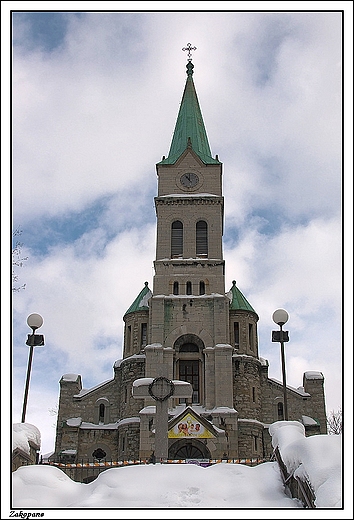 Zakopane - Koci Parafialny Najwitszej Rodziny z 1896 r.