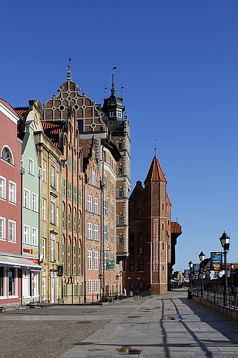 Gdask - marcowy poranek na Dugim Pobrzeu