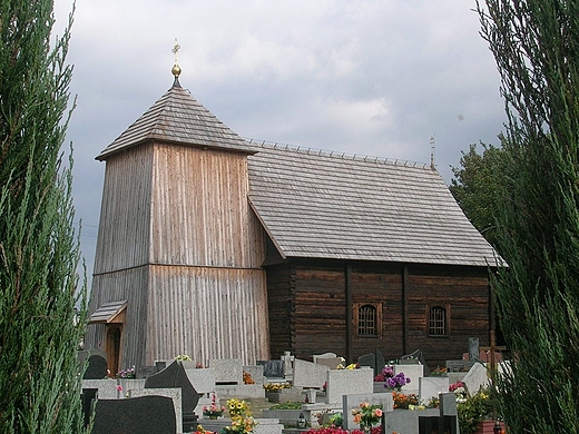 Drewniany koci cmentarny w Smolnicy