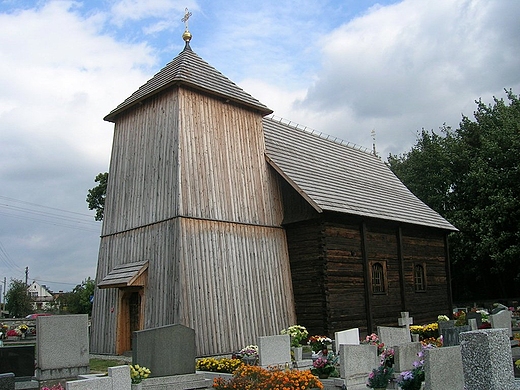 Smolnica - drewniany koci cmentarny