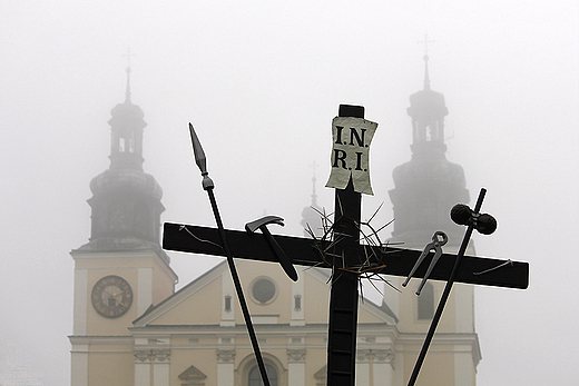 Wielki Czwartek w Kalwarii Zebrzydowskej - procesja do Paacu Kajfasza