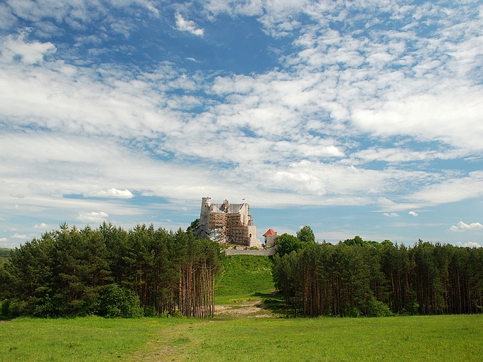 Zamek w Bobolicach - widok od strony Mirowa