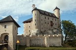 zrekonstruowany zamek w Bobolicach