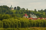 Piczw - widok na kaplic w.Anny i koci w.Jana Ewangelisty