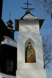 Kapliczka Krlowej Jadwigi obok kocioa w Gilowicach