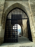 Brama Krakowska z XVI w. w Szydowie - polskie Carcassonne