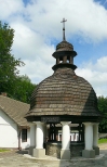 Czerna k.Krzeszowic. Studnia klasztorna z XVIIw. wykuta przez zakonnkw w litej skale na gboko 21,5m