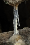 Stalagmit poczony ze stalaktytem