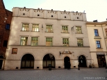 Dom Ksiy Mansjonarzy przy placu Mariackim w Krakowie.