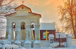 Ulanw - murowana dzwonnica przy kociele w. Jana Chrzciciela i w. Barbary