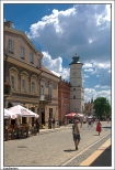 Sandomierz - fragment ulicy opatowskiej z ratuszem w tle