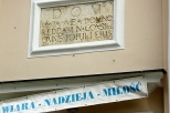 Koci w Karczewie - inskrypcja nad wejciem